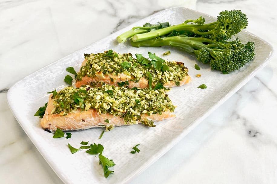SWIISH-12-MINUTE-OLIVE-AND-ALMOND-CRUSTED-SALMON