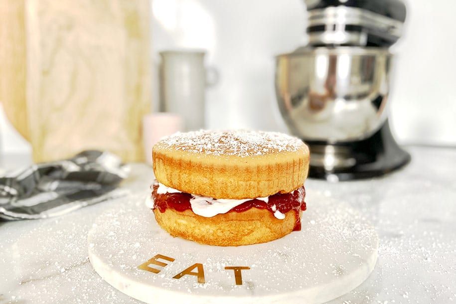 SWIISH-HEALTHY-JAM-&-CREAM-SPONGE-CAKE