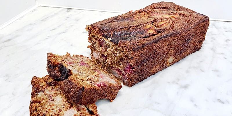 SWIISH-SIMPLE-PLEASURES-PEAR-&-RASPBERRY-BLISS-BANANA-BREAD-(1)