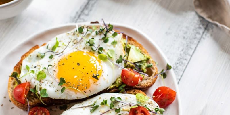 Nourishing breakfast for successful morning ritual 