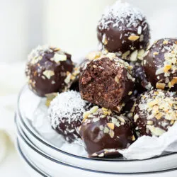 FT_IM_SKIN_LOVING_BLISS_BALLS